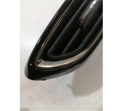 Воздушный дефлектор передний левый