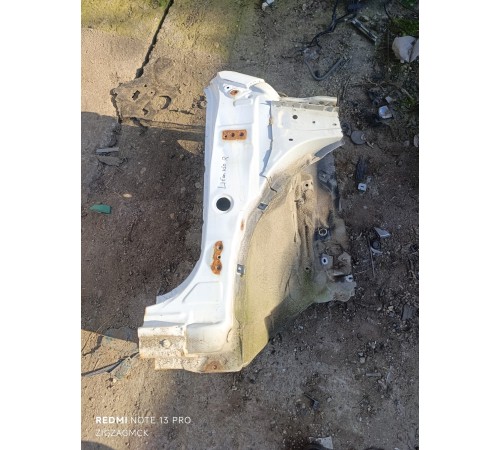 Стойка передняя правая