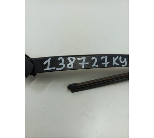 Поводок стеклоочистителя задний