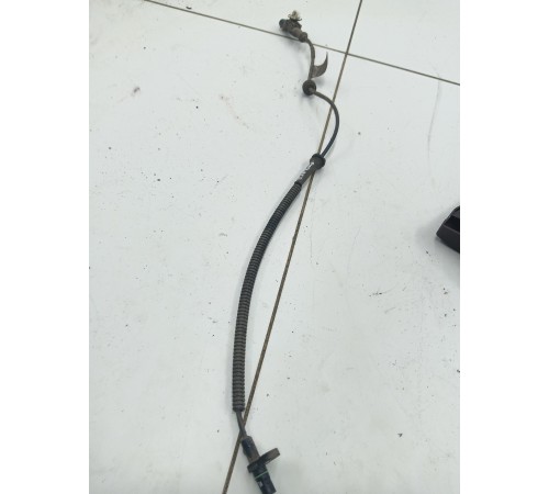 Датчик ABS задний