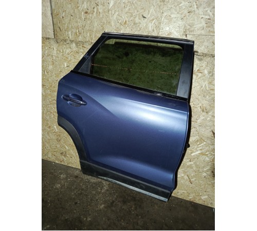 Дверь задняя правая