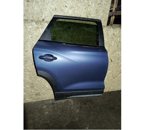 Дверь задняя правая