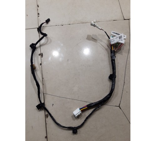 Электропроводка обшивки двери (передняя левая)