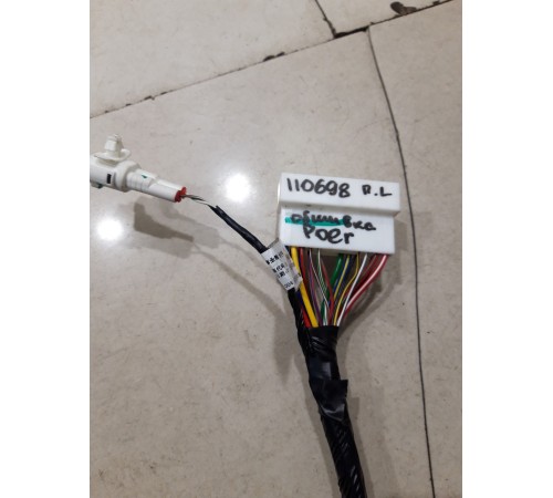 Электропроводка обшивки двери (передняя левая)