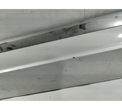 Накладка двери (передняя левая)