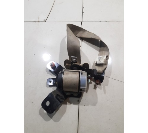 Ремень безопасности 3-й ряд правый