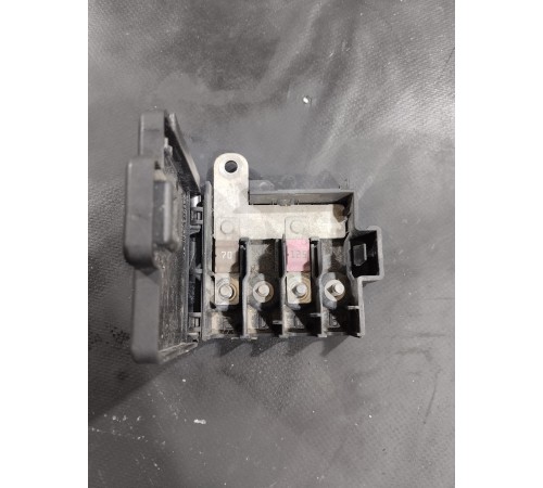 Блок предохранителей