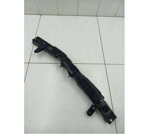 Панель передняя рамка радиатора верхняя