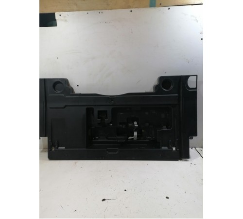 Панель пол багажника