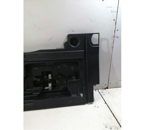 Панель пол багажника