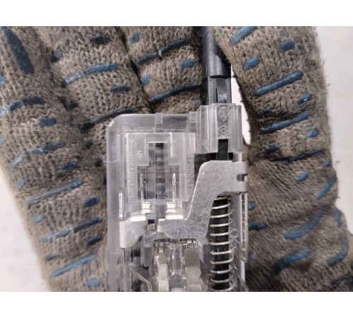 Плафон внутреннего освещения салона