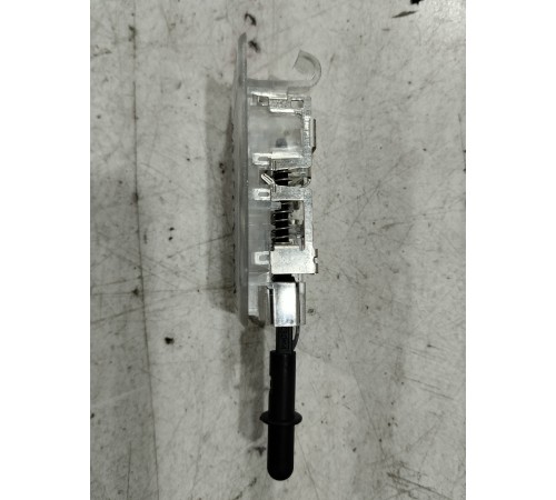 Плафон внутреннего освещения салона