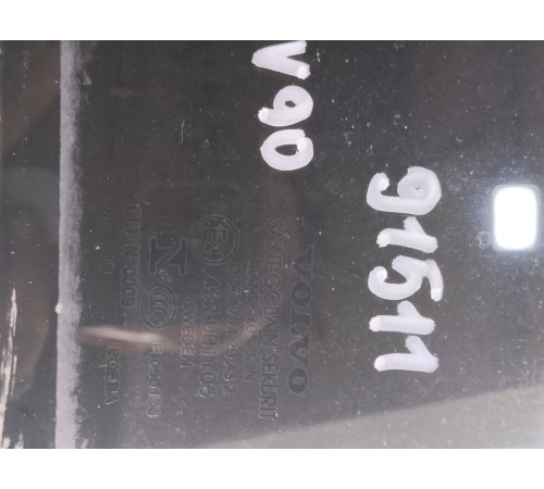 Стекло двери (заднее, правое)