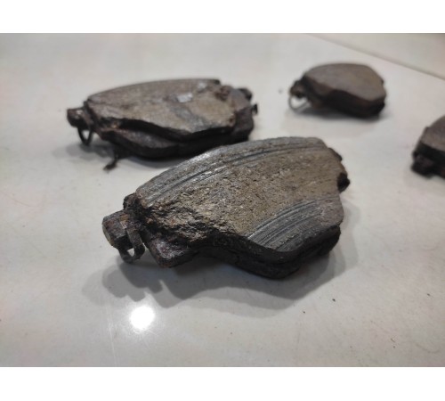 Комплект задних тормозных колодок 2шт