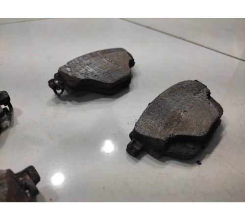 Комплект задних тормозных колодок 2шт