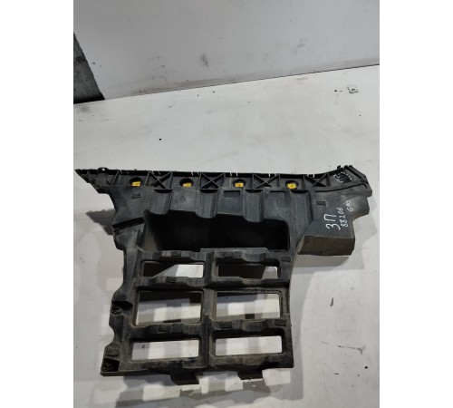 Кронштейн(крепление) заднего бампера левый