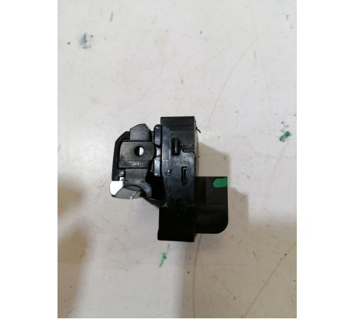 Кнопка стеклоподъемника задняя левая