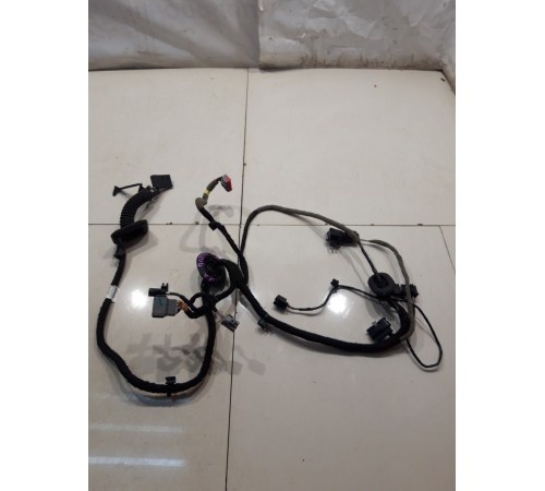 Электропроводка двери (задняя, левая)