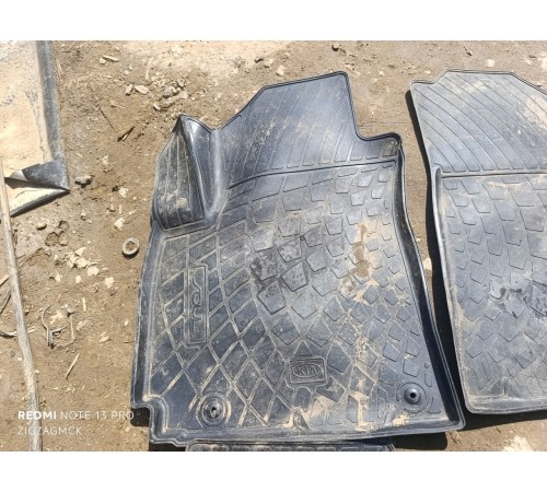 Комплект ковриков салона