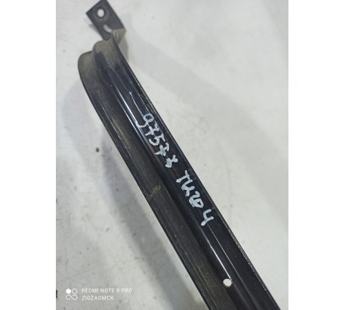 Крепление топливного бака