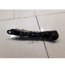 Рычаги подвески (задний, правый, нижний)