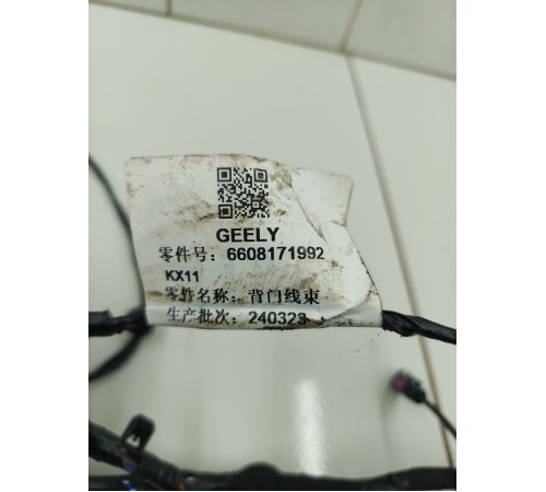 Электропроводка двери крышки багажника