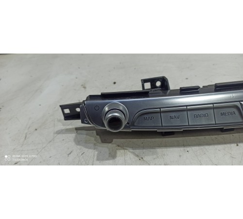 Блок кнопок управления магнитолой