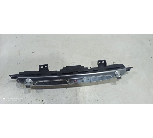 Блок кнопок управления магнитолой