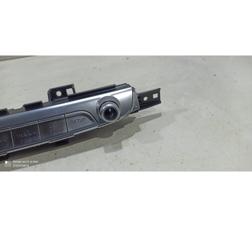 Блок кнопок управления магнитолой