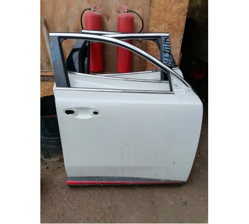 Дверь передняя правая