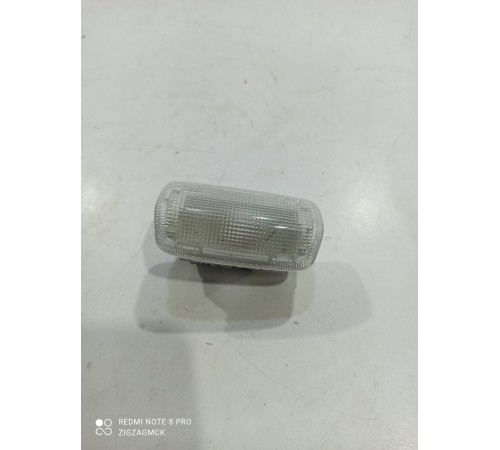 Плафон внутреннего освещения салона