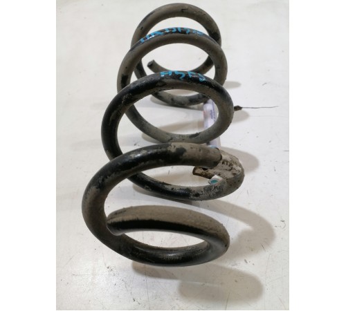 Пружина передняя