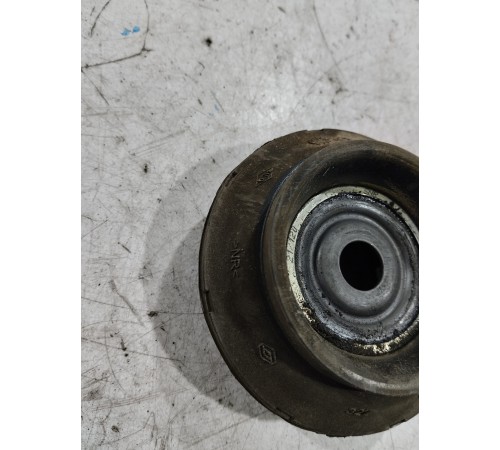 Опора амортизатора(передняя правая)