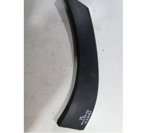 Молдинг (накладка) крыла задняя левая