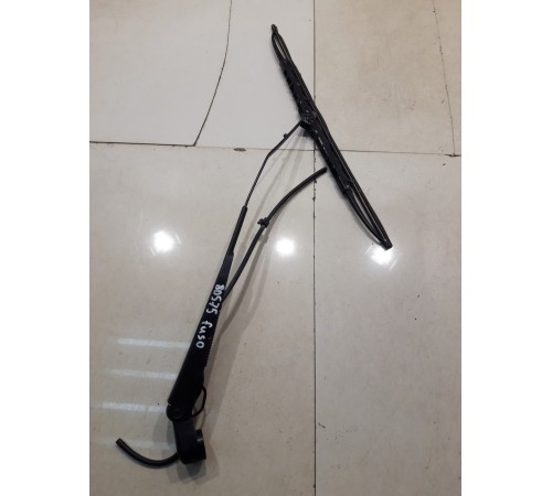 Рычаг стеклоочистителя (правый)