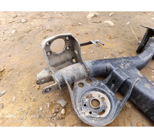 Балка (подрамник) задний