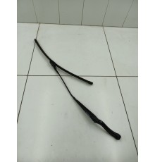 Поводок стеклоочистителя левый