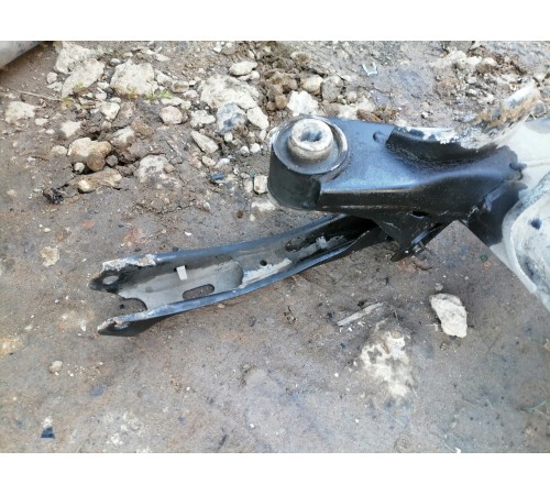 Подрамник задний