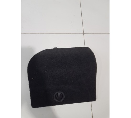 Накладка обшивки багажника левая