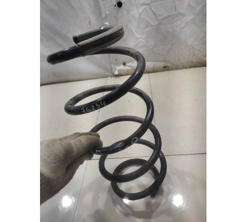 Пружина подвески (передняя, правая)