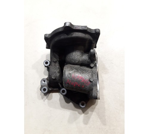 Корпус водяной помпы