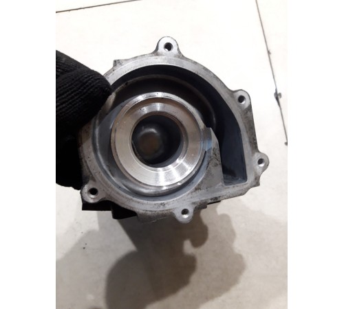 Корпус водяной помпы