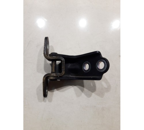 Петля двери(задняя правая нижняя)