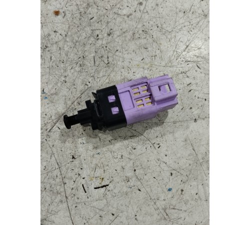 Датчик стоп сигнала