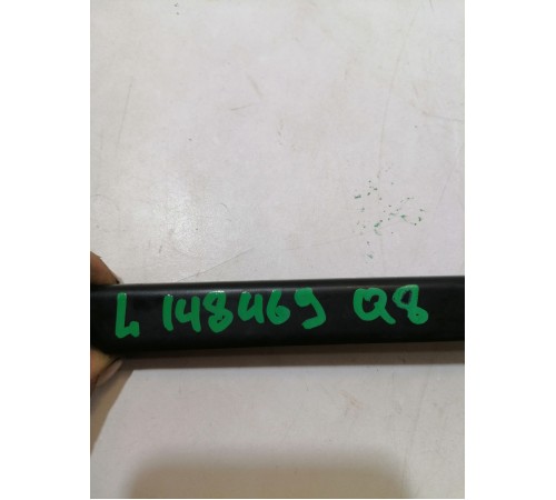 Молдинг лобового стекла левый