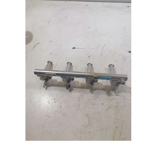 Рампа топливная