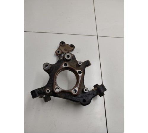 Кулак подвески задний правый, цапфа