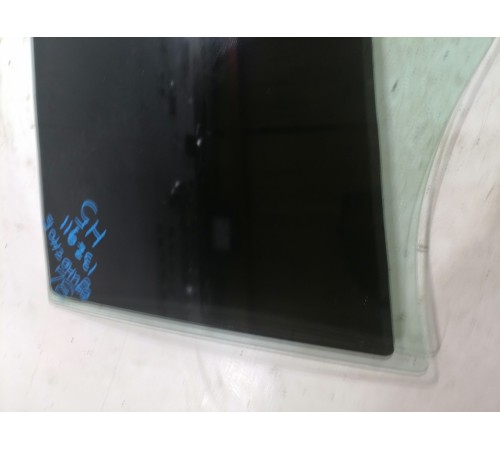 стекло заднее левое