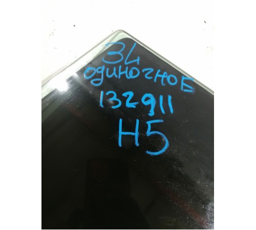 стекло заднее левое