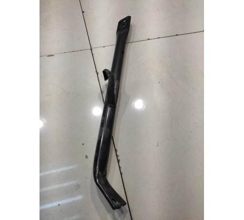 распорка стойки левая